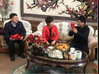 春節(jié)前夕酒泉市國資委領導看望慰問敦煌種業(yè)老干部老黨員、困難職工